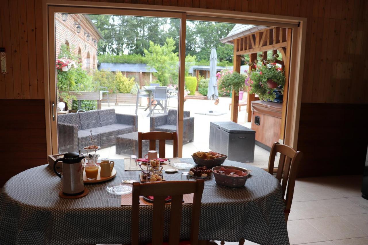 Bed and Breakfast Le Jardin Des Roses Gerponville Esterno foto