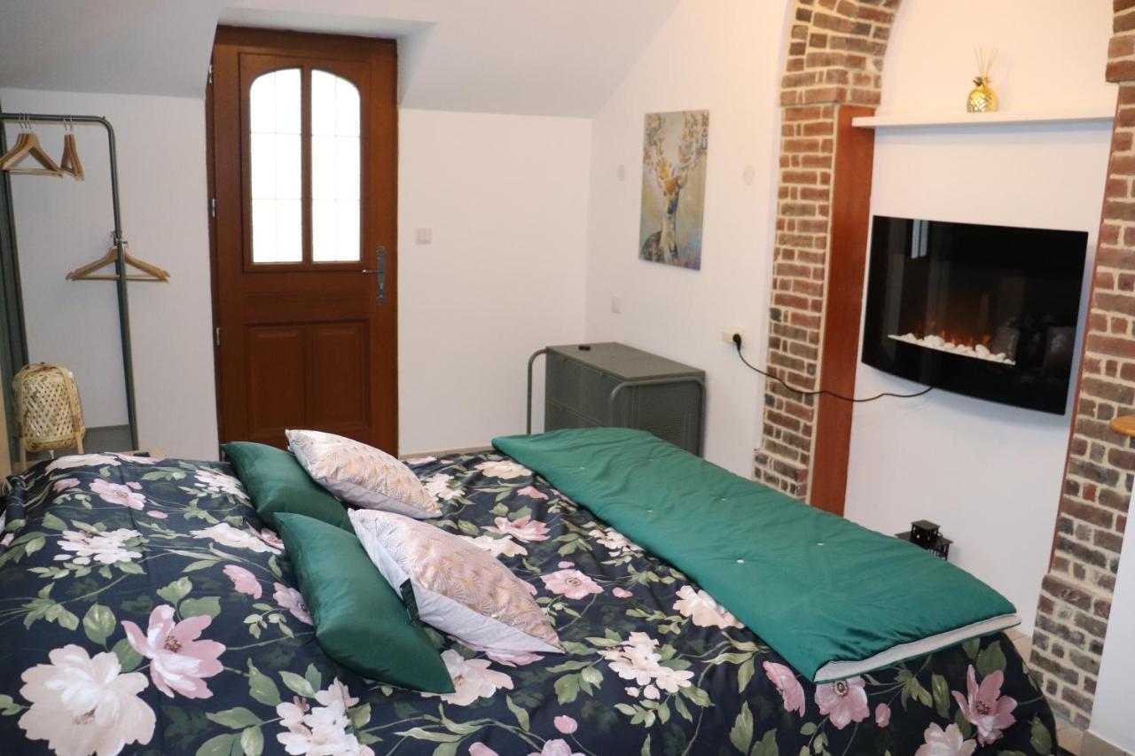 Bed and Breakfast Le Jardin Des Roses Gerponville Esterno foto